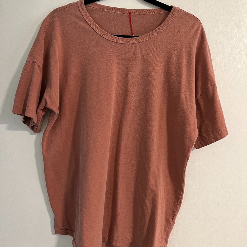 Le Bon Shoppe Her Tee size M